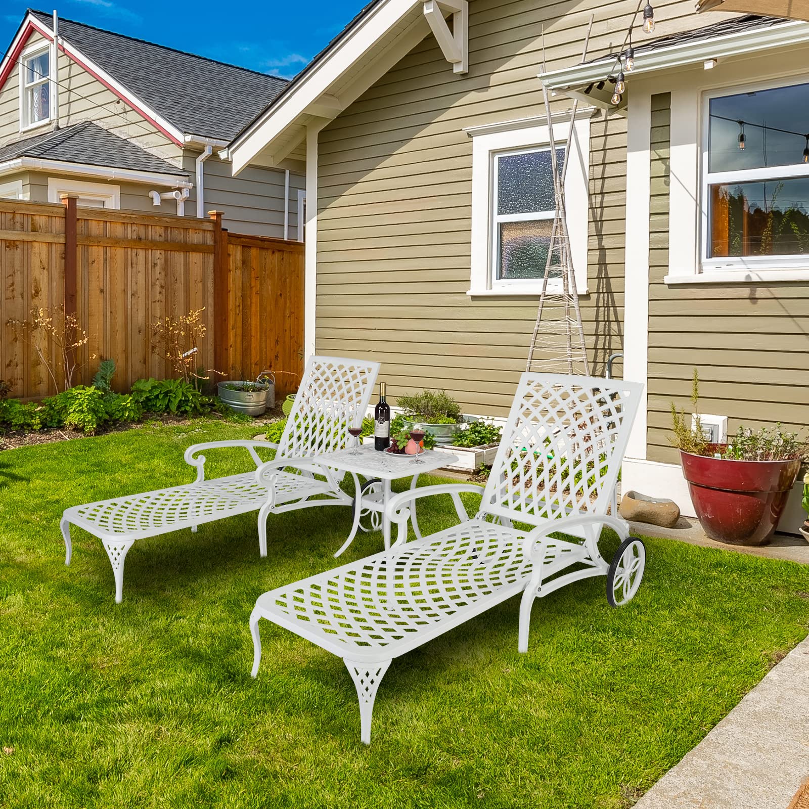 Cast Aluminum Outdoor Chaise Lounge Chair White